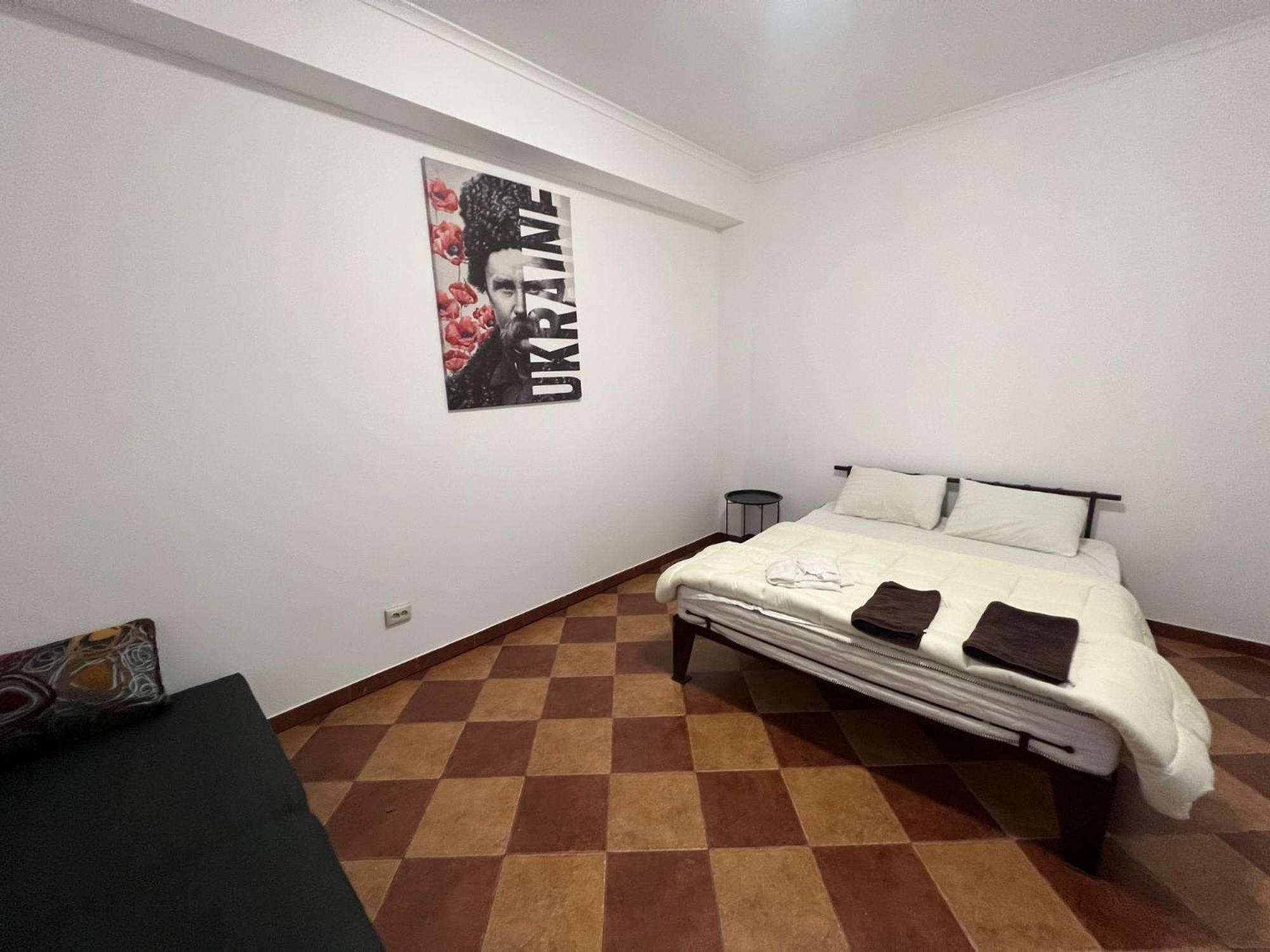 Apartment Ukrainian House на площі ринок