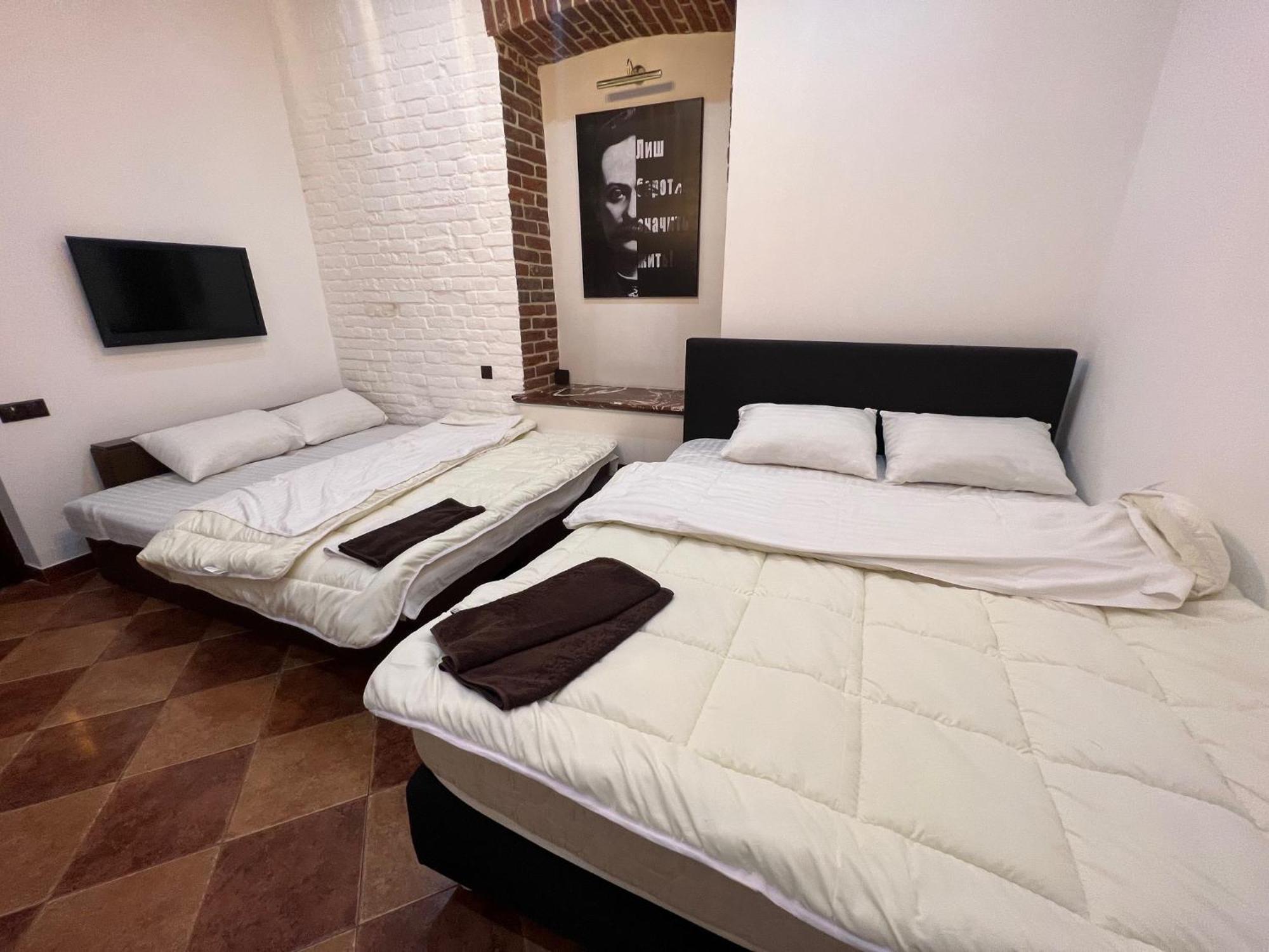 Ukrainian House на площі ринок Львів